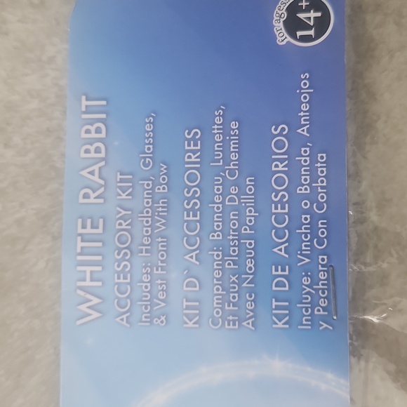 Disney White Rabbit Accessory Kit - Picture 2 of 2
